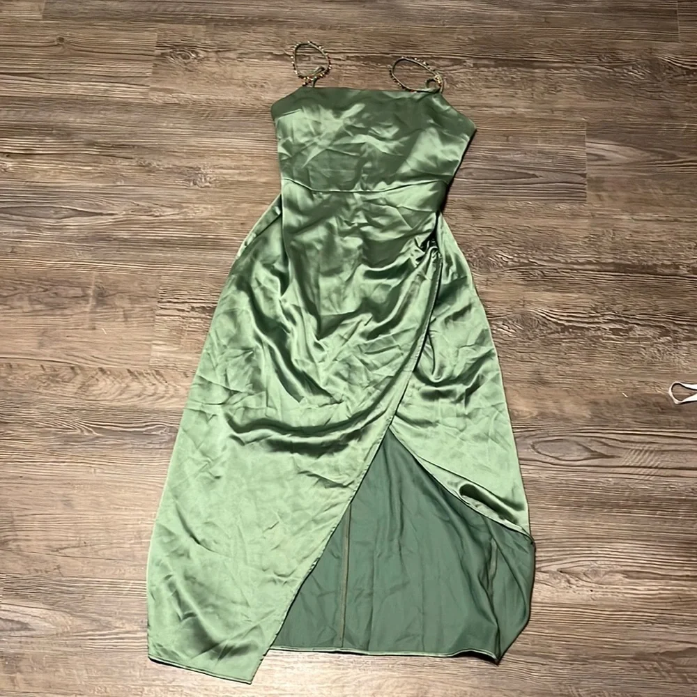 ⚠️Zara Midi Dress⚠️ - Picture 8 of 13